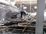 Hải Dương: Sập giàn giáo nhà đang xây, 4 người thương vong