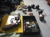 Gia Lai: Bắt giữ 2 đối tượng buôn bán ma túy, tàng trữ súng đạn