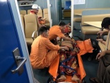 Thừa Thiên – Huế: Cứu nạn 2 thuyền viên bị thương nặng ngoài biển đảo Bạch Long Vỹ