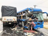 Xe khách đấu đầu xe tải ở Quảng Bình, nhiều người bị thương