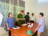 Thanh Hóa: Khởi tố, bắt tạm giam nguyên chủ tịch xã và cán bộ địa chính