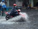 Dự báo thời tiết 18/9: Bắc Bộ có mưa kèm gió Đông Bắc, Nam Bộ tiếp tục mưa lớn
