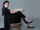 Diễn viên Trang Lê mạnh mẽ và quyến rũ với loạt trang phục tông đen