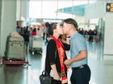 Vợ chồng ca sĩ Ngọc Hiền không ngại khoá môi ở sân bay