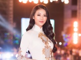 Hoa hậu Phương Khánh diện áo dài nền nã dự Lễ hội Dừa 2019