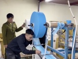 Hà Nội: Phát hiện cơ sở sản xuất khẩu trang từ giấy vệ sinh
