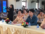Phòng CSGT Bắc Giang tổ chức ký cam kết không chở hàng quá khổ, quá tải