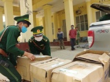 Nghệ An: Bắt giữ xe vận chuyển trái phép số lượng lớn khẩu trang y tế sang Lào