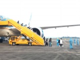 Sân bay Vân Đồn đón 93 người Việt Nam về từ Anh theo quy trình khép kín không vào nhà ga