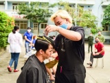 Phòng dịch Covid-19, Công ty than Quanh Hanh tổ chức cắt tóc miễn phí cho cán bộ, công nhân