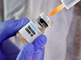 FDA công bố hướng dẫn phê chuẩn vắc-xin COVID-19