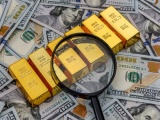 Giá vàng và ngoại tệ ngày 30/7: Vàng treo đỉnh, USD suy yếu