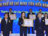 Tiên Nguyễn nhận giải thưởng Doanh nhân TPHCM tiêu biểu