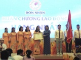 Trường tiểu học Đinh Tiên Hoàng đón nhận Huân chương Lao động hạng nhất