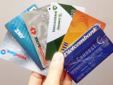 Nhiều ngân hàng đã bắt đầu triển khai thay thế thẻ từ sang thẻ chíp