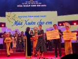Tiên Nguyễn đại diện IPPG trao tặng Quỹ Bảo trợ trẻ em Việt Nam 3 tỷ đồng 