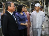 Phó Chủ tịch nước đến thăm người lao động tại nhà máy sữa 4.0 của Vinamilk trước thềm Tết Tân Sửu
