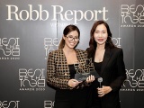 Tiên Nguyễn rạng rỡ nhận giải thưởng Best Of The Best 2020