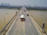 Hà Nội: Xử phạt hơn 50 xe quá tải qua cầu Thăng Long