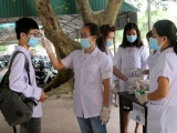Học sinh khối 12 tại 8 huyện, thành phố Hải Dương đi học trở lại 