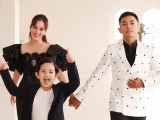Gia đình Khánh Thi - Phan Hiển mặc đồng điệu