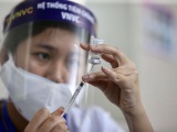 Hơn 830.000 người được tiêm vaccine phòng COVID-19