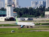 Bamboo Airways bay chuyên cơ khứ hồi đưa gần 200 y bác sĩ từ miền Trung vào TP HCM chống dịch
