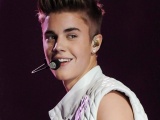 Justin Bieber trở thành nghệ sĩ được nghe nhiều nhất trên Spotify