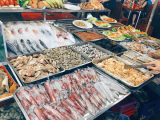 Ảnh hưởng bởi dịch COVID-19, hải sản về Hà Nội giảm giá sốc