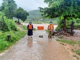 Bộ đội Biên phòng tỉnh Quảng Bình giúp dân ứng phó với mưa lũ