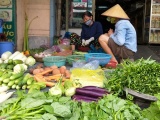 Hà Nội: Người dân 'chóng mặt' vì giá rau xanh tăng phi mã
