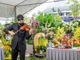 Xúc động khoảnh khắc Bùi Công Duy chơi đàn tiễn đưa nhạc sĩ Phú Quang