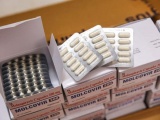 Bộ Y tế yêu cầu tăng cường kiểm nghiệm chất lượng thuốc điều trị COVID-19