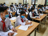 Tiền Giang: Học sinh khối lớp 9 và 12 trở lại trường từ ngày 3/1/2022