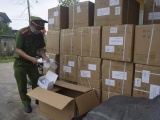 Thừa Thiên Huế: Bắt giữ xe vận chuyển 50.000 bộ kit test COVID-19 không rõ nguồn gốc