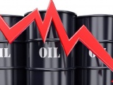 Giá xăng dầu lao dốc, giảm mạnh nhất trong 2 năm qua
