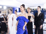 Hoa hậu 4 con Jennifer Phạm “hút ánh nhìn” khi mặc sexy dự sự kiện