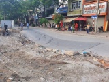 Hà Nội: Đường Vũ Tông Phan sụt lún nghiêm trọng do thi công cống nước thải 