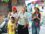 'Mặt trời bé con' ở Khu xóm trọ nghèo Phúc Xá, Ba Đình, Hà Nội