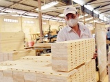 Thị trường lớn giảm đơn hàng, doanh nghiệp xuất khẩu gỗ mất gần 40% doanh thu 