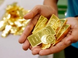 Giá vàng và ngoại tệ ngày 15/8: Vàng tăng, USD chờ thời cơ