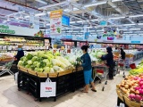 TP.HCM: Các siêu thị tung khuyến mại, giảm áp lực giá bán