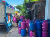 Bình Định: Phát hiện gần 700 bình gas nghi 'nhái' thương hiệu