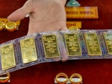 Giá vàng và ngoại tệ ngày 17/11: Vàng giữ giá, USD giảm