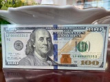 Đồng đô la Mỹ giảm giá mạnh nhất kể từ năm 2009