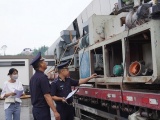 Tổng cục Hải quan yêu cầu không thông quan xe quá tải, xe giả container