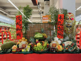 Tết Việt Nam được tái hiện tại siêu thị Carrefour, Pháp