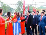 Chủ tịch Quốc hội Vương Đình Huệ thăm, tặng quà, chúc Tết hộ nghèo, gia đình chính sách, người có công tại Nghệ An