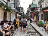 Hà Nội: Yêu cầu doanh nghiệp lữ hành không tổ chức tour đến phố “cà phê đường tàu”