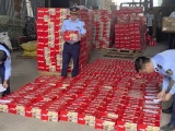 Thu giữ 1.300 thùng bánh nội địa Trung Quốc nhập lậu 